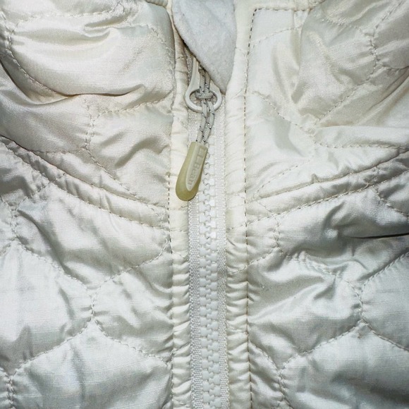 EUC Women’s Large LL Bean Quilted Puffer Style Full Zip Jacket - Picture 3 of 11